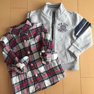 トミーヒルフィガー(TOMMY HILFIGER)のNOEMIE様専用★ TOMMYチェックシャツ パーカーセット90センチ(ブラウス)