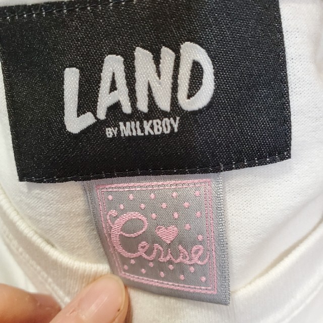 MILKBOY(ミルクボーイ)の【LAND by MILKBOY】Ceriseコラボ ビッグTシャツ レディースのトップス(Tシャツ(半袖/袖なし))の商品写真