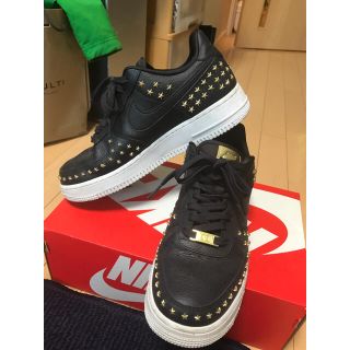 ナイキ(NIKE)のNIKE air force1 STAR STUDDED ブラック×ゴールド(スニーカー)