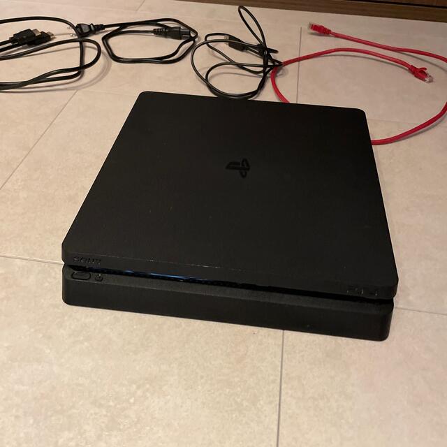 PlayStation4(プレイステーション4)のプレイステーション4 500GB ジェット・ブラック CUH-2000A エンタメ/ホビーのゲームソフト/ゲーム機本体(家庭用ゲーム機本体)の商品写真