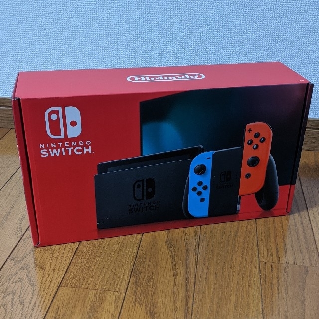 Nintendo switch本体　ネオン