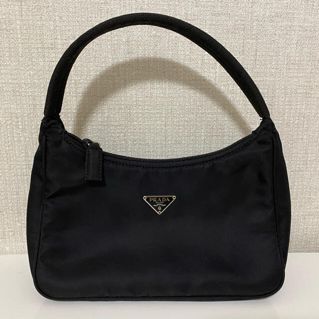 桜舞う季節 黒い持ち手付きポーチ 20cm 通販 スーツケースカンパニーGPT コスメポーチ 旅行 吊り下げ ポーチ トラベルポーチ リボン チェック柄 レディース かわいい 大容量 ホワイ