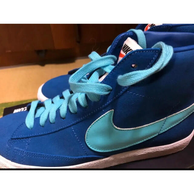 NIKE(ナイキ)のNIKE BLAZER MID  U.S 8.5  26.5cm  新品未使用 メンズの靴/シューズ(スニーカー)の商品写真