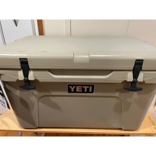 スノーピーク(Snow Peak)のYETI 45 タンドラ　新品　クーラーボックス　Tan 希少 USA製(その他)