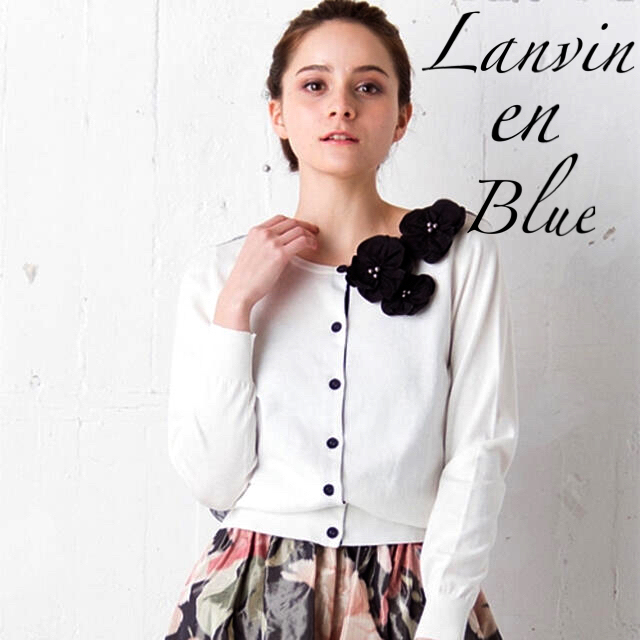 LANVIN en Bleu(ランバンオンブルー)のLANVIN en Blueフラワーモチーフバックチュールカーディガン レディースのトップス(カーディガン)の商品写真