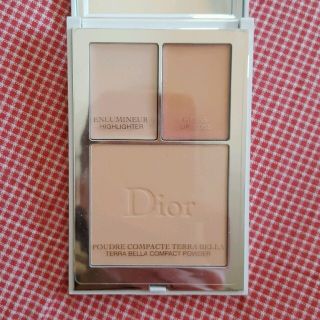 クリスチャンディオール(Christian Dior)のディオール　メイクパレット　新品(コフレ/メイクアップセット)