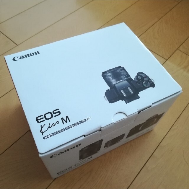 【新品/保証書付】Canon EOS Kiss M 標準/望遠レンズ付