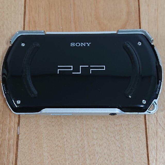 PlayStation Portable(プレイステーションポータブル)のSONY   PSP-N1000 (本体のみ) エンタメ/ホビーのゲームソフト/ゲーム機本体(携帯用ゲーム機本体)の商品写真