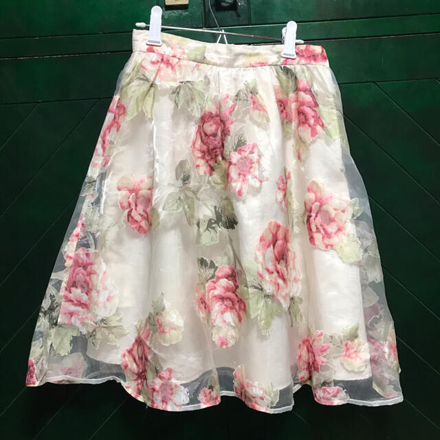 EBELE MOTION(エベルモーション)の花柄スカート レディースのスカート(ひざ丈スカート)の商品写真