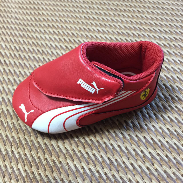 PUMA(プーマ)のプーマ(フェラーリ) ベビー靴 11㎝ キッズ/ベビー/マタニティのベビー靴/シューズ(~14cm)(スニーカー)の商品写真