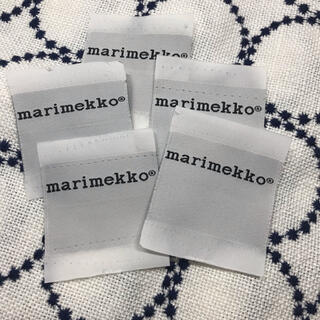 マリメッコ(marimekko)のマリメッコ　タグ　５枚セット(各種パーツ)