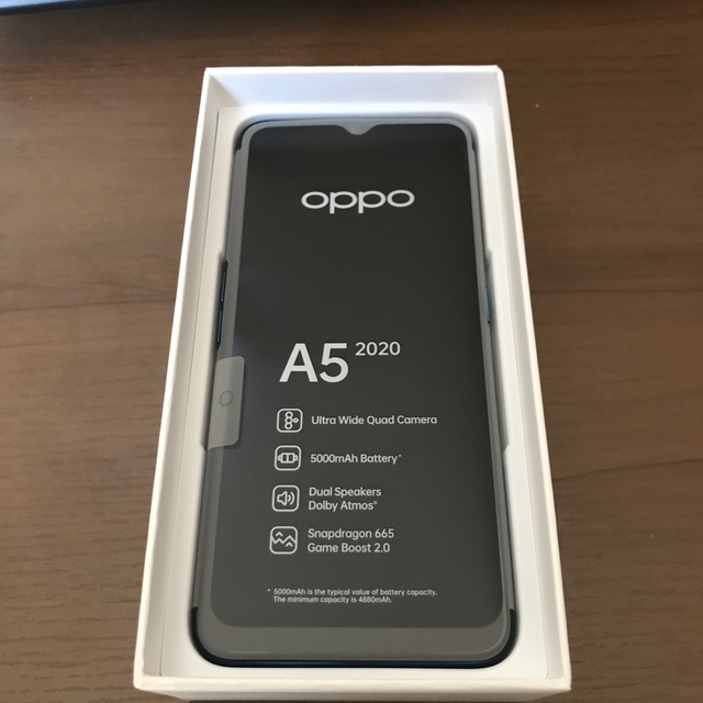 OPPO(オッポ)のOPPO A5 2020新品未使用 スマホ/家電/カメラのスマートフォン/携帯電話(スマートフォン本体)の商品写真
