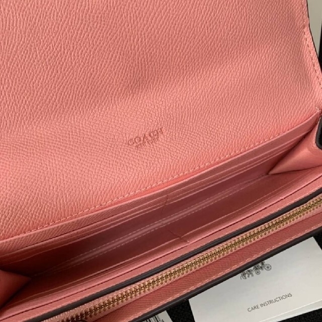 COACH(コーチ)のコーチ　COACH シグネチャー レザー  アコーディオン ジップ  長財布  レディースのファッション小物(財布)の商品写真