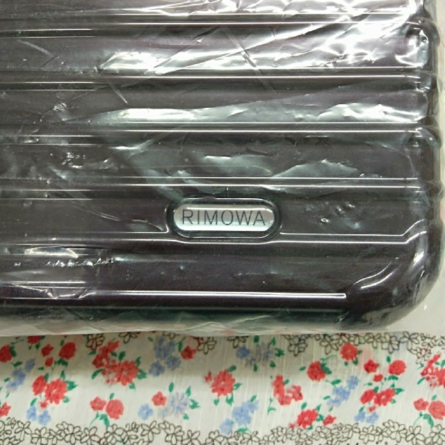 RIMOWA(リモワ)の【完全未開封】タイ国際航空　アメニティケース　リモワ   RIMOWA新ロゴ レディースのファッション小物(ポーチ)の商品写真