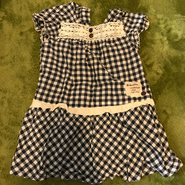 Biquette(ビケット)のワンピース　ビケット キッズ/ベビー/マタニティのキッズ服女の子用(90cm~)(ワンピース)の商品写真