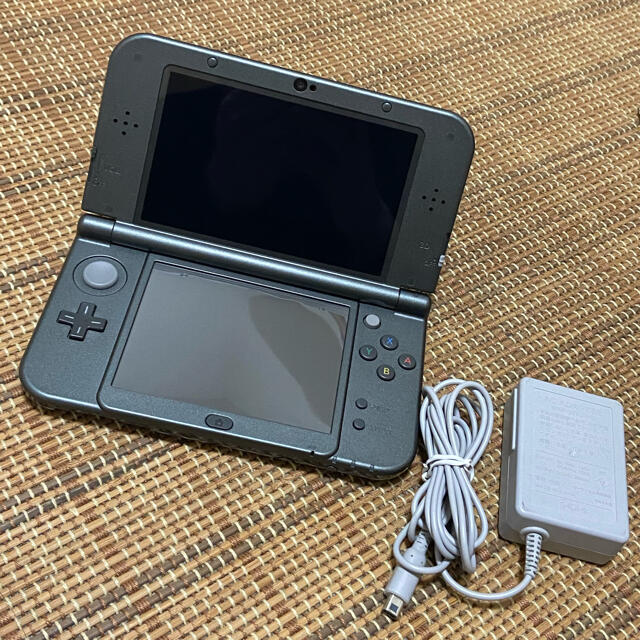 New Nintendo 3DS LL ブラック 超美品 New Nintendo 3DS LL ブラック 超美品