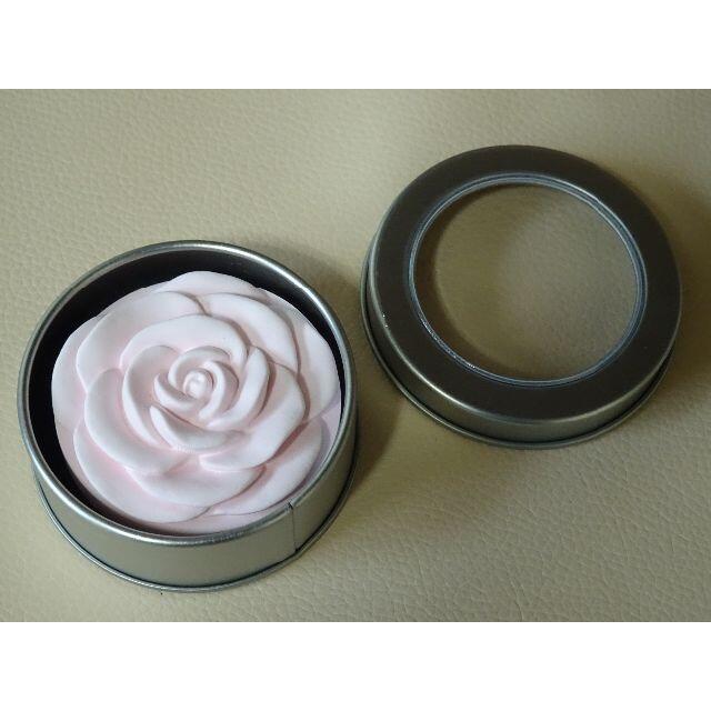 缶入り　アロマストーン　バラ　薄いピンク コスメ/美容のリラクゼーション(アロマグッズ)の商品写真