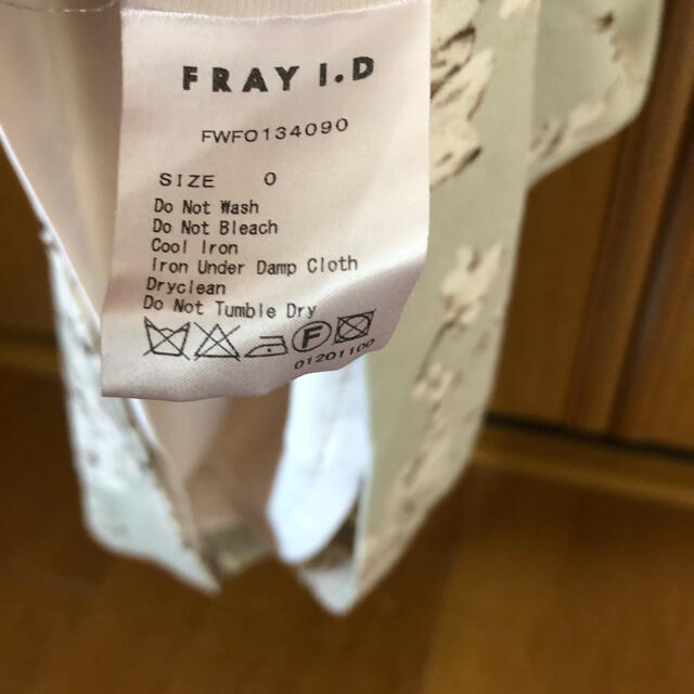 FRAY I.D(フレイアイディー)のフレイアイディー　花柄ワンピース レディースのワンピース(ミニワンピース)の商品写真