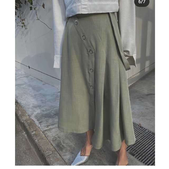 Ameri VINTAGE(アメリヴィンテージ)のアメリヴィンテージ  RING DOT JUMPERSKIRT レディースのスカート(ロングスカート)の商品写真