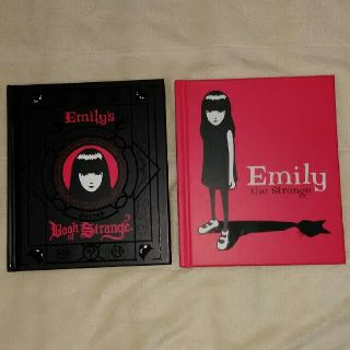 EMILY THE STRANGE/EMILY'S SECRET BOOK 2冊(絵本/児童書)