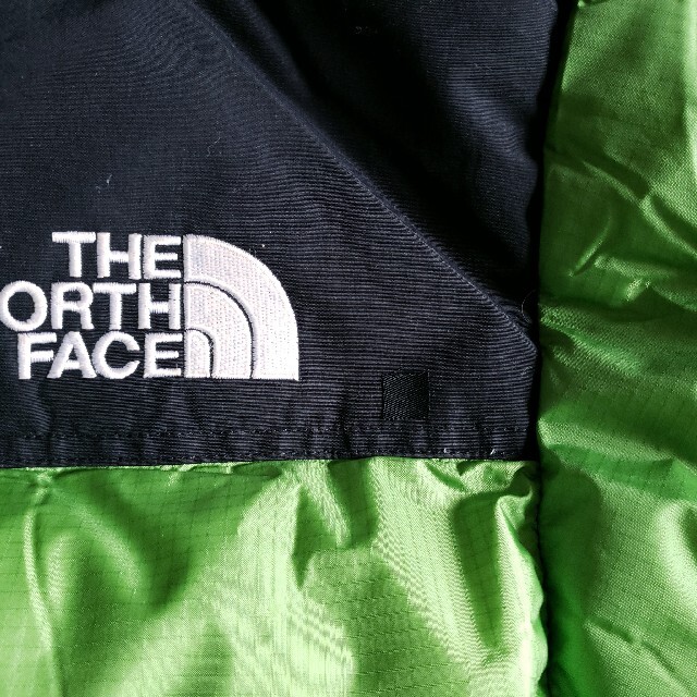 THE NORTH FACE(ザノースフェイス)のナイロン リペア シート 補修 シール テープ ナイロン ダウン ジャケット 黒 ハンドメイドの素材/材料(その他)の商品写真