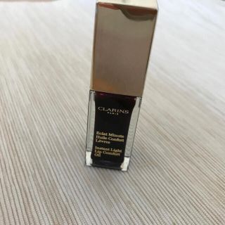 クラランス(CLARINS)のリップオイル(口紅)