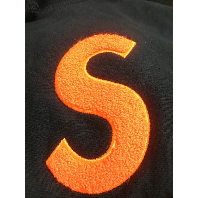 Supreme(シュプリーム)の2019FW supreme Sロゴフーディ　Sサイズ メンズのトップス(パーカー)の商品写真