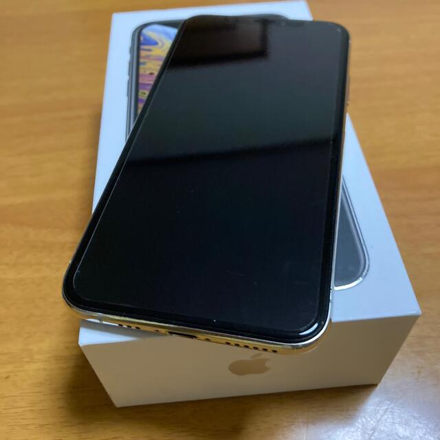 iPhoneXS シルバー64GB 美品のサムネイル