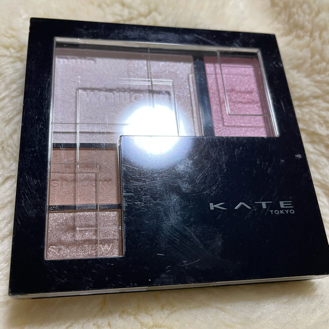 KATE(ケイト)のKATE ホワイトシェイピングパレットWT-2 ｢パープルホワイト｣ コスメ/美容のベースメイク/化粧品(フェイスカラー)の商品写真