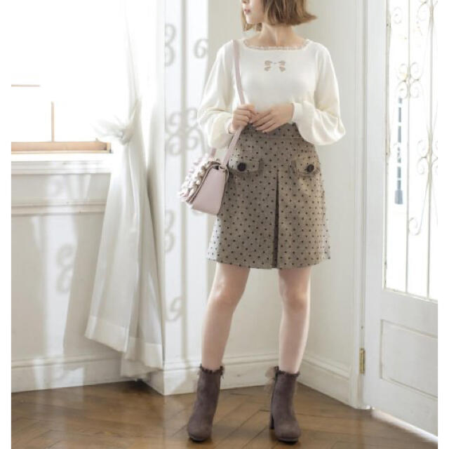 LODISPOTTO(ロディスポット)の新品✨タグ付き♪定価6,600円　ロディスポット　可愛い💓タックスカート レディースのスカート(その他)の商品写真
