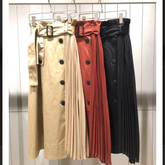 SNIDEL(スナイデル)のSNIDEL  ストレッチングプリーツトレンチスカート レディースのパンツ(デニム/ジーンズ)の商品写真