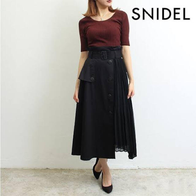 SNIDEL(スナイデル)のSNIDEL  ストレッチングプリーツトレンチスカート レディースのパンツ(デニム/ジーンズ)の商品写真