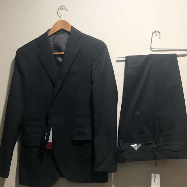 THE SUIT COMPANY(スーツカンパニー)の新品 THE SUIT COMPANY スーツ 3点セット　チャコール　青山 メンズのスーツ(セットアップ)の商品写真