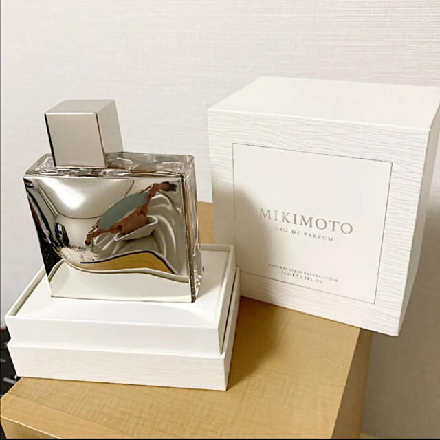 MIKIMOTO(ミキモト)のMIKIMOTO(ミキモト)オードパルファム 香水 コスメ/美容の香水(香水(女性用))の商品写真