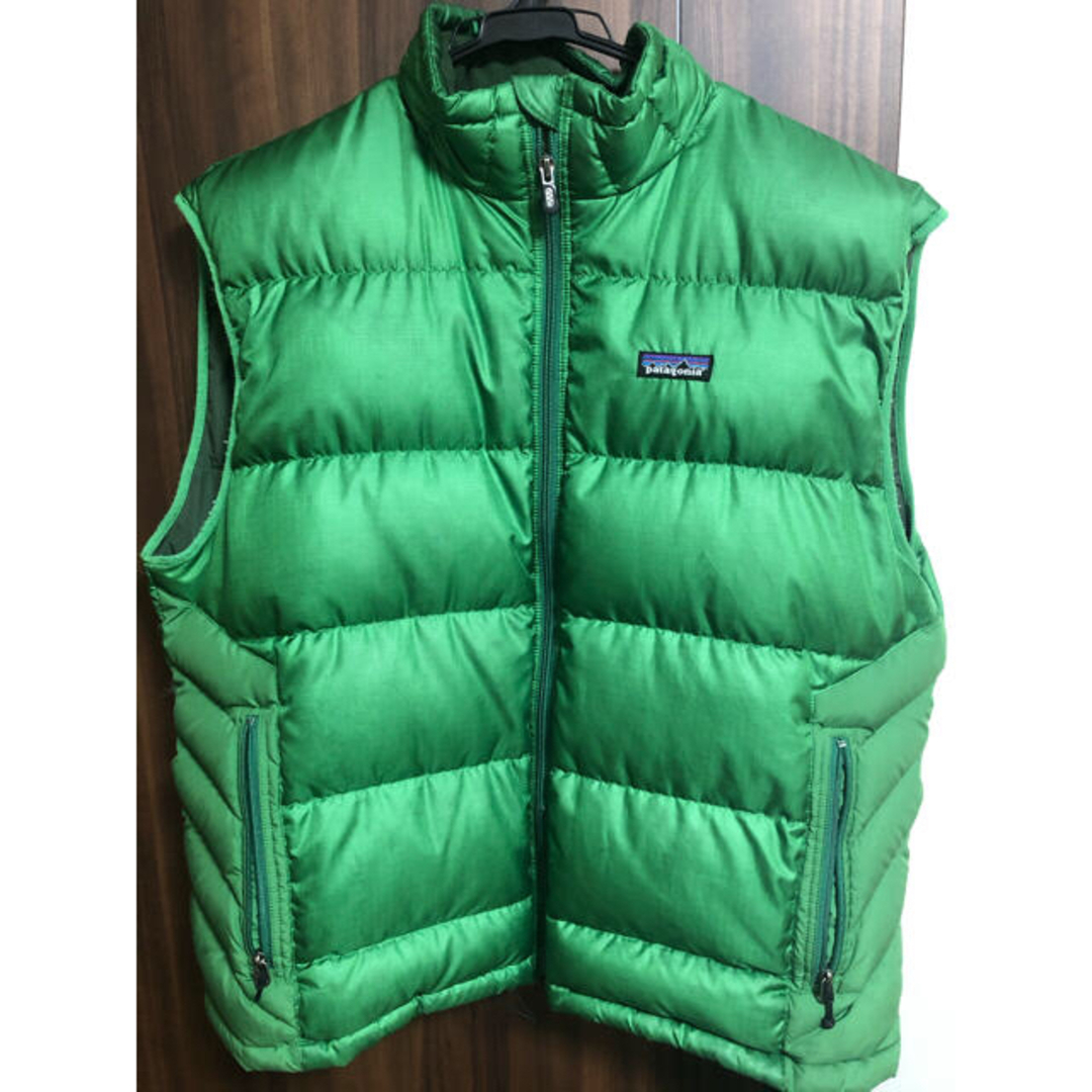 patagonia(パタゴニア)のパタゴニア ダウンベスト  Ｌ メンズのジャケット/アウター(ダウンベスト)の商品写真