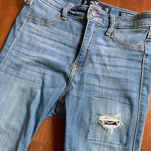 Hollister(ホリスター)の値下げ中　ホリスター　レディース　デニム　1R レディースのパンツ(デニム/ジーンズ)の商品写真