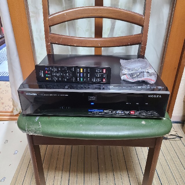 展示在庫処分!一台四役!東芝VHS/HDD/ブルーレイレコーダーD-BW500