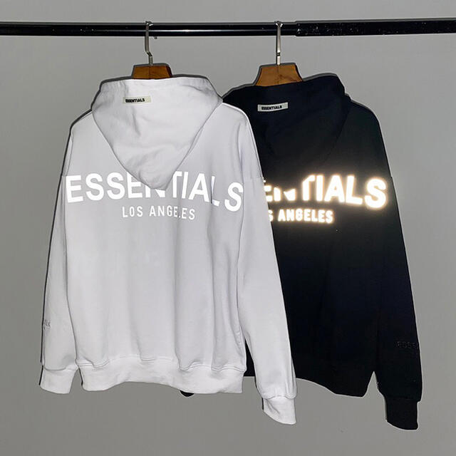 FEAR OF GOD(フィアオブゴッド)の【残り１点】FOG essentials ロス限定　正規品　BUYMA販売中 メンズのトップス(パーカー)の商品写真