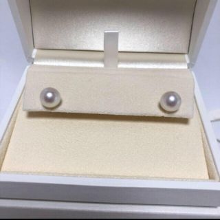 タサキ(TASAKI)のタサキ　パール　ピアス　最終お値下げ(ピアス)