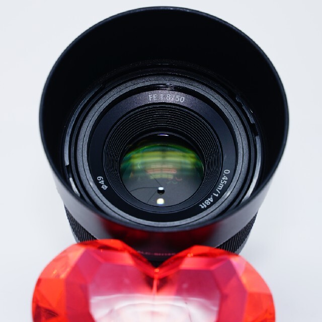 SONY(ソニー)のSONY FE50mm F1.8 SEL50F18F 単焦点お散歩神レンズ スマホ/家電/カメラのカメラ(レンズ(単焦点))の商品写真