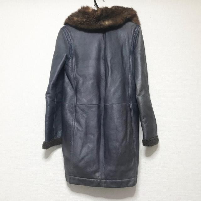 Balenciaga レディース -の通販 by ブランディア|バレンシアガならラクマ - バレンシアガ コート 得価超歓迎