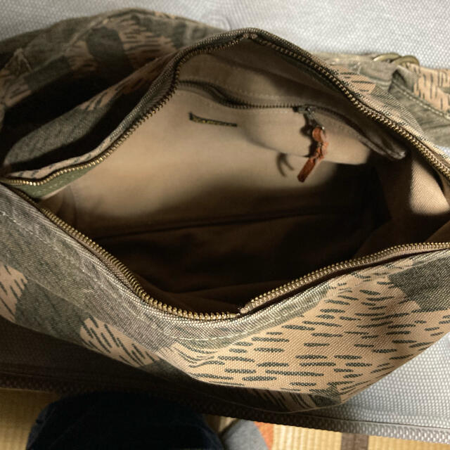 KAPITAL(キャピタル)のキャピタルスナフキンバック　大 レディースのバッグ(ショルダーバッグ)の商品写真