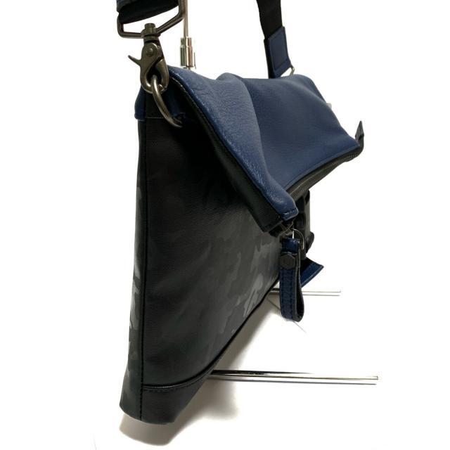 LANVIN en Bleu(ランバンオンブルー)のランバンオンブルー ショルダーバッグ美品  レディースのバッグ(ショルダーバッグ)の商品写真