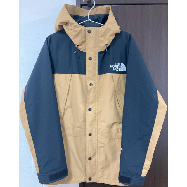 THE NORTH FACE(ザノースフェイス)のマウンテンライトジャケット　ノースフェイス ユーティリティブラウン　Sサイズ メンズのジャケット/アウター(マウンテンパーカー)の商品写真