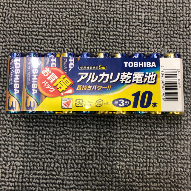 東芝(トウシバ)の→新品〒東芝 アルカリ乾電池単3形 10本パック LR6L10MP インテリア/住まい/日用品の日用品/生活雑貨/旅行(日用品/生活雑貨)の商品写真