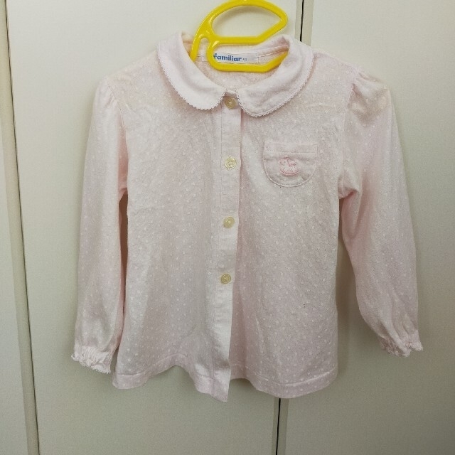 familiar(ファミリア)のfamiliar 女児長袖シャツ サイズ90 キッズ/ベビー/マタニティのキッズ服女の子用(90cm~)(Tシャツ/カットソー)の商品写真