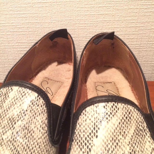 gaimo(ガイモ)のgaimo♡パイソン柄スリッポン レディースの靴/シューズ(スリッポン/モカシン)の商品写真