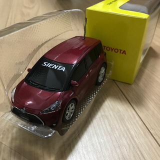 トヨタ(トヨタ)のTOYOTA シエンタ　Sienta プルバックカー(ミニカー)