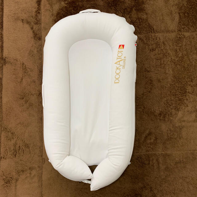 DockATot(ドッカトット)Deluxe + (0-8ヶ月 10kg)-
