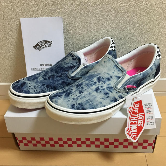 X-girl(エックスガール)のX-GIRL × VANS SLIP-ON BLEACH DENIM レディースの靴/シューズ(スリッポン/モカシン)の商品写真